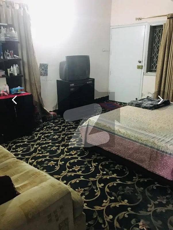 پی ای سی ایچ ایس بلاک 6 پی ای سی ایچ ایس,جمشید ٹاؤن,کراچی میں 8 کمروں کا 1 کنال مکان 9.0 کروڑ میں برائے فروخت۔