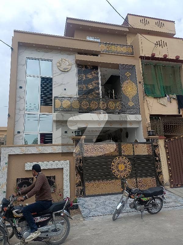 الرحمان گارڈن فیز 2 الرحمان گارڈن,لاہور میں 3 کمروں کا 4 مرلہ مکان 1.5 کروڑ میں برائے فروخت۔