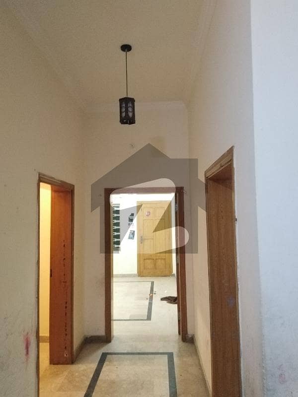 10marla 4beds DD Tvl Kitchen attached baths corner house for rent in gulraiz housing