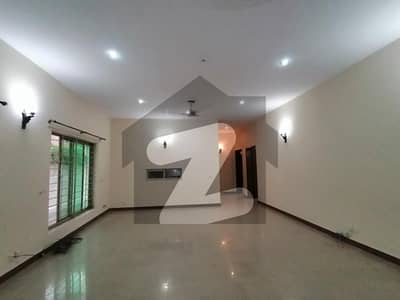 DHA 1 Kanal Beautiful Single Storey Bungalow For Rent In Phase 1