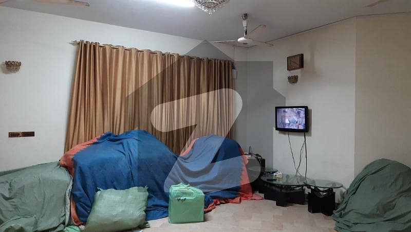 نارتھ ناظم آباد ۔ بلاک ایچ نارتھ ناظم آباد,کراچی میں 5 کمروں کا 1 کنال مکان 15.0 کروڑ میں برائے فروخت۔
