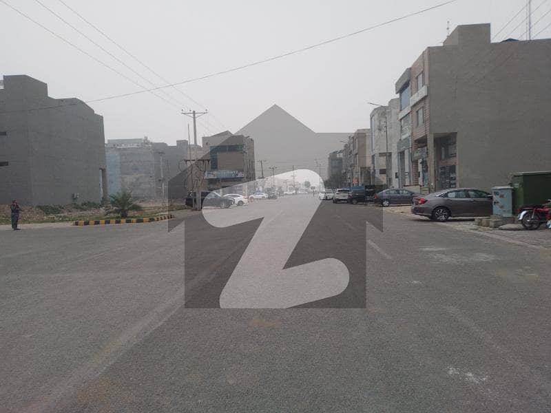 پیراگون سٹی ۔ گروو بلاک پیراگون سٹی,لاہور میں 7 مرلہ رہائشی پلاٹ 2.4 کروڑ میں برائے فروخت۔