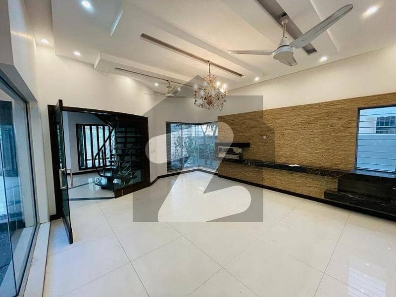 20 Marla Spacious House Is Available In DHA Phase 4 - Block AA For sale