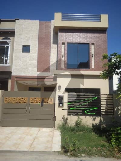 5 Marla Brand New House For Sale In Lake City - Sector M7 Block C Lahore