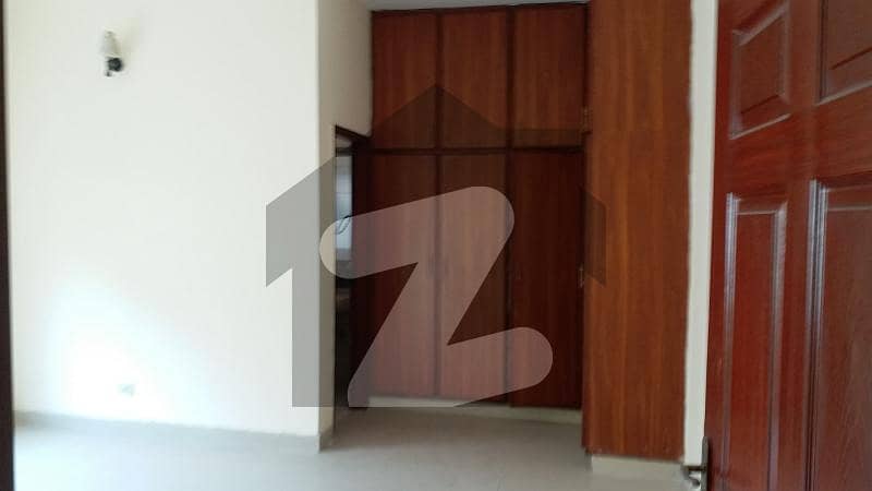 SD HOUSE AVAILABLE FOR RENT IN ASKARI 10 JHANDA CHICHI