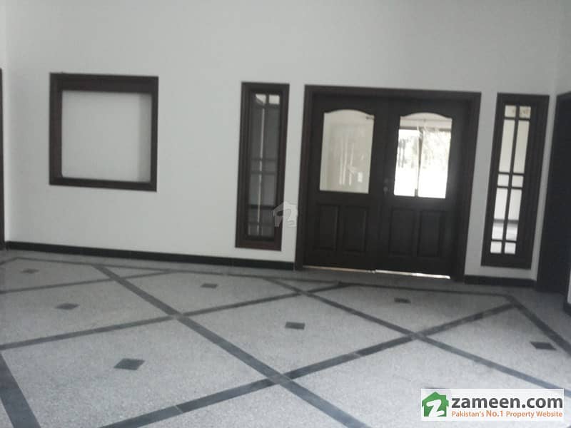 Excellent House 1000 Square Yards House For Sale In F-7