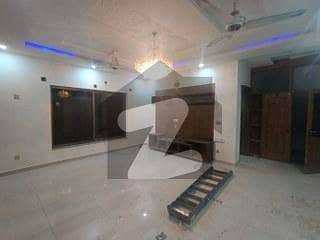 I_8/3 Upper Portion Is Available For Rent Near Kachnar Park