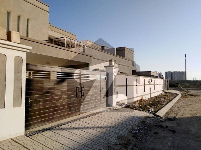 Buy A Centrally Located 350 Square Yards House In Falcon Complex New ...