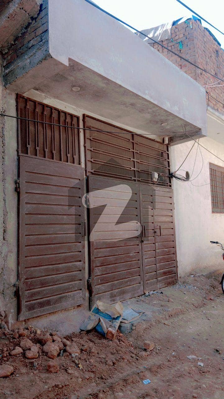 چکراروڈ راولپنڈی میں 1 کمرے کا 2 مرلہ مکان 21.0 لاکھ میں برائے فروخت۔