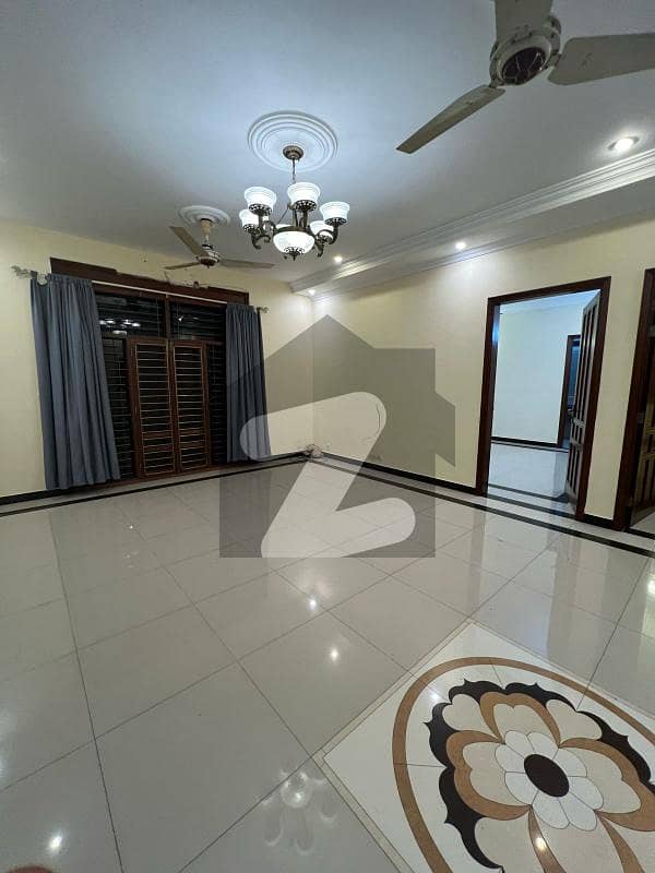 Fully Renovated Luxurious Upper Portion At Prime Location Of Phase 5 Karachi