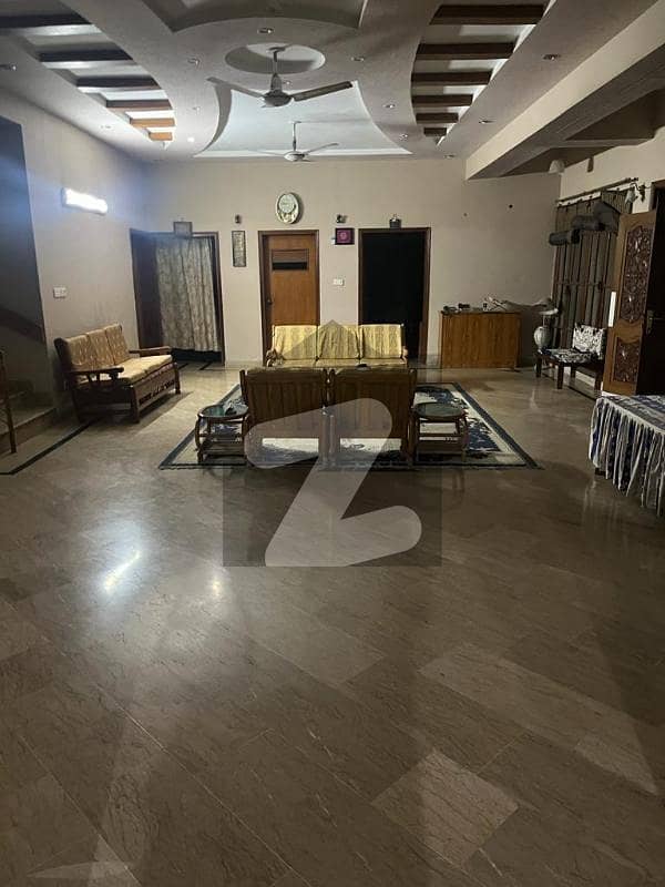 نارتھ ناظم آباد ۔ بلاک ایف نارتھ ناظم آباد,کراچی میں 8 کمروں کا 2 کنال مکان 16.0 کروڑ میں برائے فروخت۔