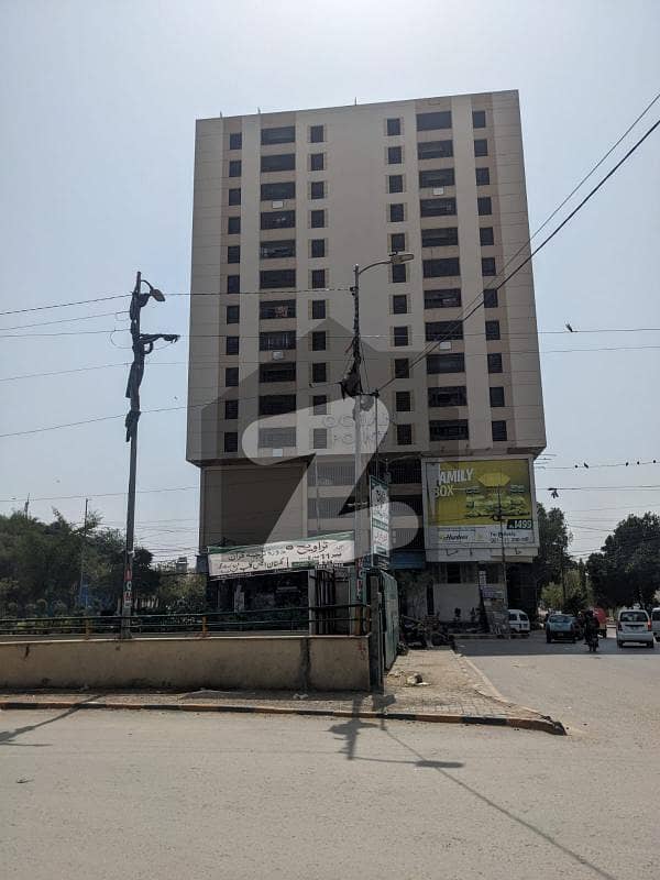 شہید ملت روڈ کراچی میں 3 کمروں کا 9 مرلہ فلیٹ 1.6 لاکھ میں کرایہ پر دستیاب ہے۔