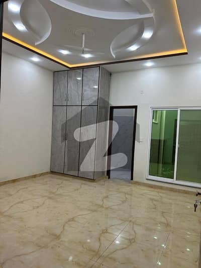 Ideal Location Near Main Road All Connections