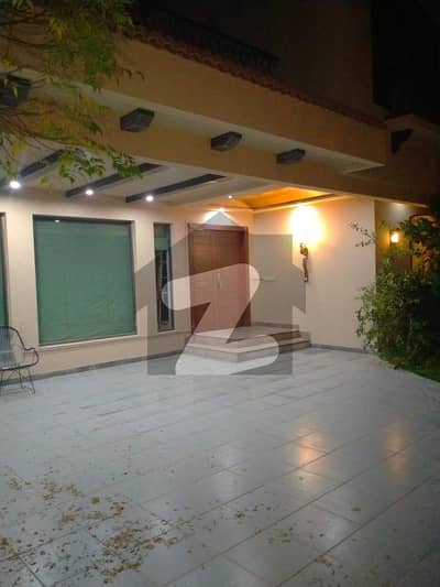 گارڈن ٹاؤن - ٹیپو بلاک گارڈن ٹاؤن,لاہور میں 5 کمروں کا 2 کنال مکان 15.0 کروڑ میں برائے فروخت۔