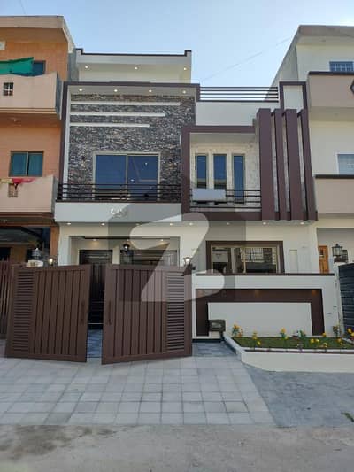 Prime Location Brand New Modern 25 X 40 House For Sale In G-14 Islamabad