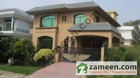30x50 New & Beautiful Double Storey House Is For Sale In G-10