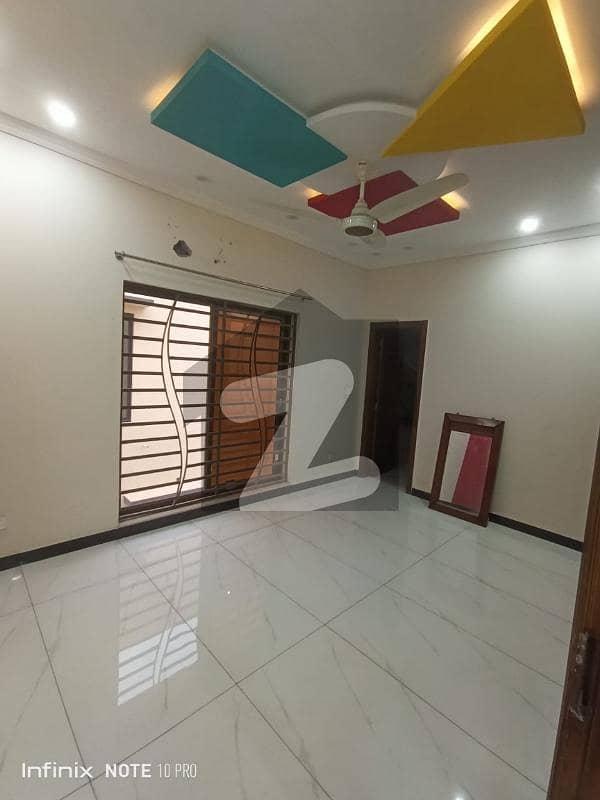 2 Bedroom NON FURNISHED APARTMENT AVAILABLE FOR RENT IN IQBAL BLOCK SECTOR E