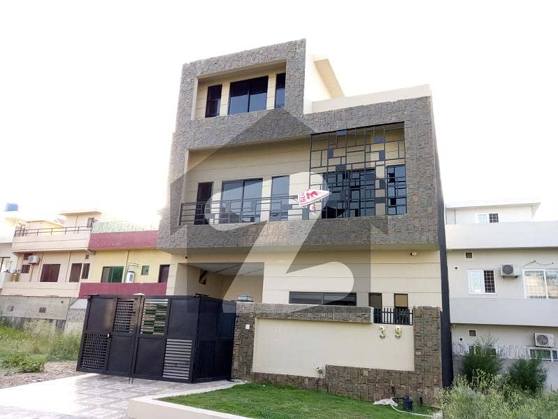 4 Marla Brand New Luxury Designer House Available For Sale