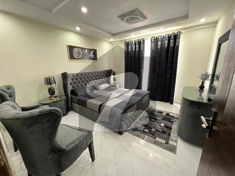 بحریہ ٹاؤن سیکٹر سی بحریہ ٹاؤن,لاہور میں 1 کمرے کا 3 مرلہ فلیٹ 90.0 لاکھ میں برائے فروخت۔