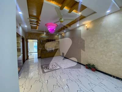 7 Marla Beautiful Used House Available For Sale In Bahria Town Phase 8