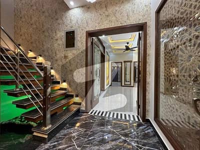 7 Marla Beautiful house available for sale in Bahria Town Phase 8