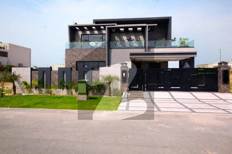 1 Kanal Most Beautifull Modern Design House For Sale At Hot Location Near To Park