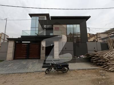 Stunning Prime Location 400 Square Yards House In Gulistan-E-Jauhar - Block 14 Available