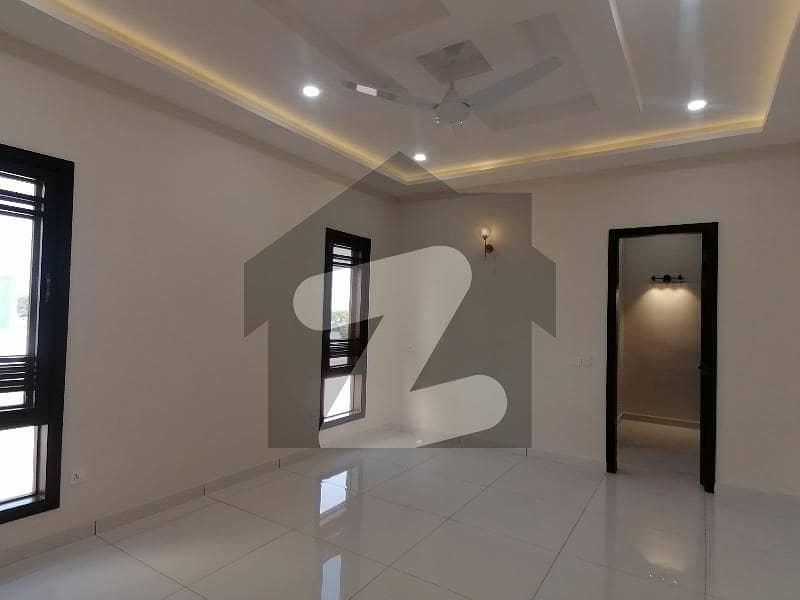 ڈی ایچ اے فیز 7 ایکسٹینشن ڈی ایچ اے ڈیفینس,کراچی میں 4 کمروں کا 4 مرلہ مکان 3.25 کروڑ میں برائے فروخت۔