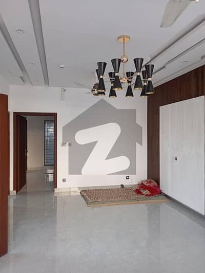 ڈی ایچ اے 11 رہبر فیز 2 ڈی ایچ اے 11 رہبر,لاہور میں 3 کمروں کا 5 مرلہ مکان 2.1 کروڑ میں برائے فروخت۔