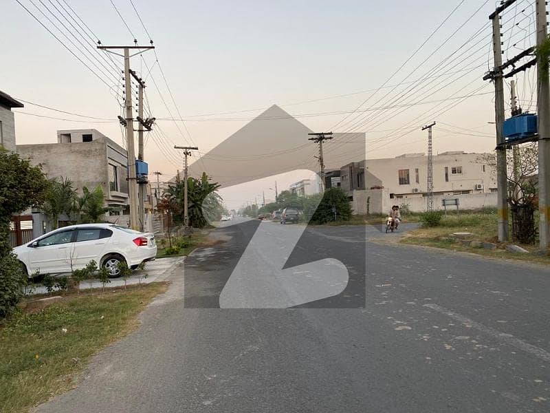 1 KANAL RESIDENTIAL POSSESSION PLOT FOR SALE IN STATE LIFE HOUSING SOCIETY LAHORE