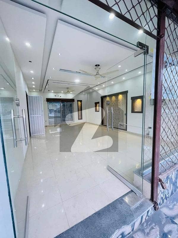8 Marla Brand New Commercial Hall 1st Floor Available For Rent