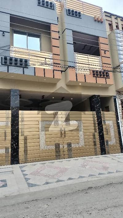 حیات آباد فیز 6 - ایف6 حیات آباد فیز 6,حیات آباد,پشاور میں 8 کمروں کا 5 مرلہ مکان 3.55 کروڑ میں برائے فروخت۔