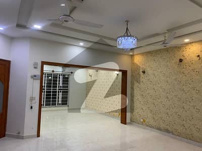 10 Marla House For Rent In Sector DD Bahria Town,Lahore