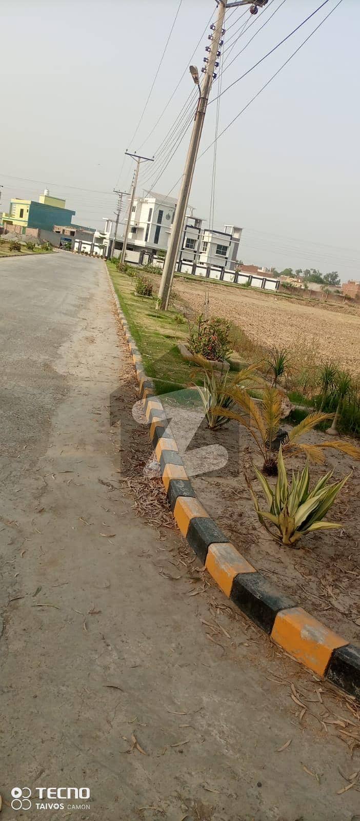 CORNER 1 KANAL RESIDENTIAL PLOT AVAILABLE FOR SALE IN JHLEUM BLOCK CHINAR BAGH ON GROUND READY To CONSTRUCTION