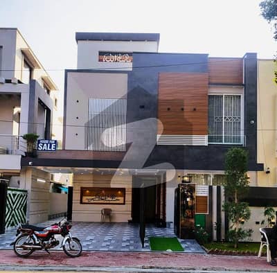 10 Marla House For Rent In Sector B Bahria Town Lahore