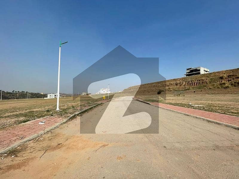 10 Marla Boulevard Category Residential Plot For Sale in Bahria Town Phase-8,(BLOCK G), Rwp.