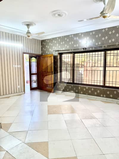 Beautiful Tile Flooring Ground Floor Available for Rent in F-11, Islamabad