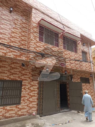 ٹینچ بھٹہ راولپنڈی میں 5 کمروں کا 6 مرلہ مکان 35.0 ہزار میں کرایہ پر دستیاب ہے۔