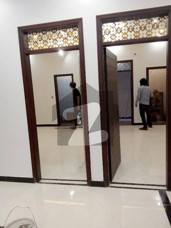 زینت آباد سکیم 33,کراچی میں 4 کمروں کا 5 مرلہ مکان 2.35 کروڑ میں برائے فروخت۔