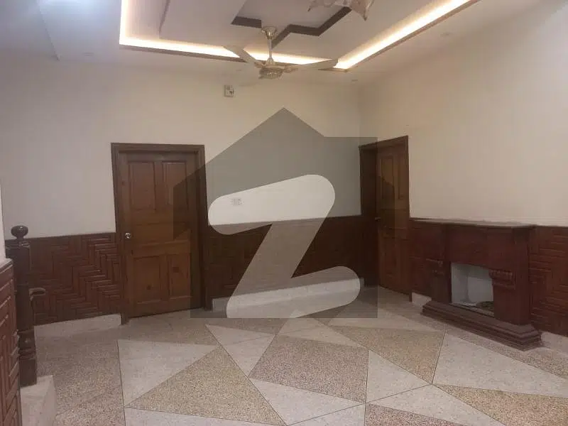 10 Marla House Is Available In Hayatabad Phase 4 Sector P2