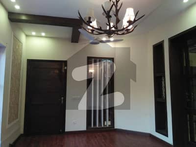 UPPER PORTION OF 5 MARLA LIKE A BRAND NEW CONDITION EXCELLENT GOOD HOUSE FOR RENT IN AA BLOCK BAHRIA TOWN LAHORE