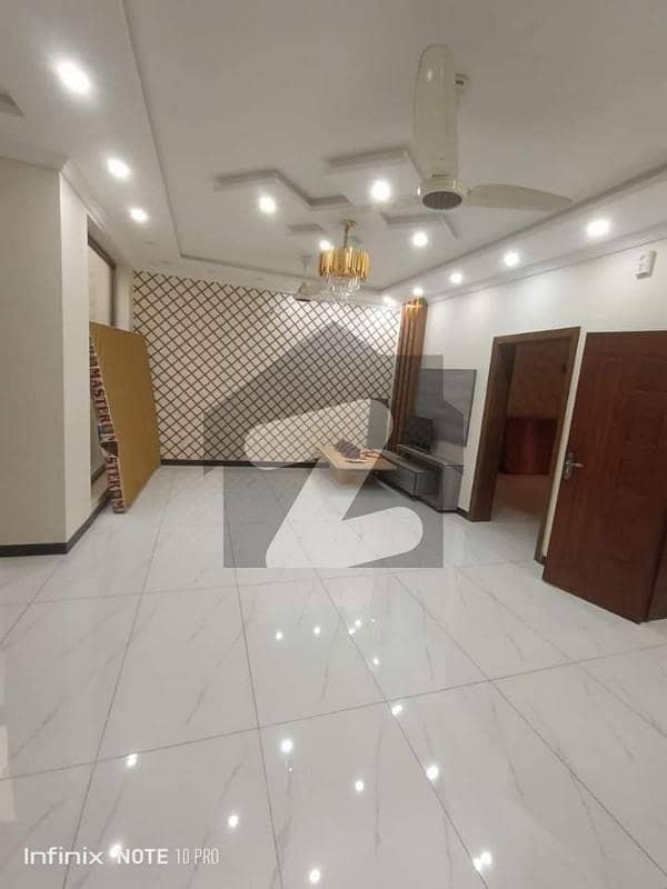 8 Marala Lower Portion Available For Rent