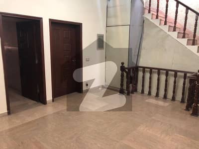 Johar Town 5 Marla Upper Portion For Office & Bachelor Luxury Home Neat & Clean & Near To Main & Emporium Mall
