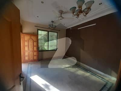نیو لالہ زار راولپنڈی میں 2 کمروں کا 6 مرلہ زیریں پورشن 25.0 ہزار میں کرایہ پر دستیاب ہے۔