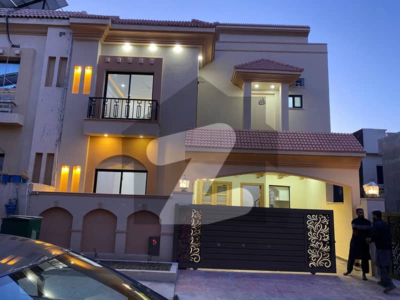 7 Marla Brand New Luxury House For Sale Umar Block / Double Unit House Hot Location