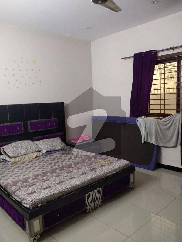 ڈی ایچ اے فیز 4 ڈی ایچ اے ڈیفینس,کراچی میں 7 کمروں کا 12 مرلہ مکان 8.0 کروڑ میں برائے فروخت۔