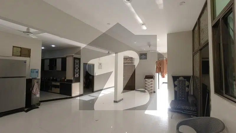 Prime Location 300 Square Yards Penthouse For Sale Is Available In PECHS Block 2