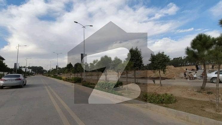 5 Marla Residential Plot In Stunning Mumtaz City Is Available For Sale