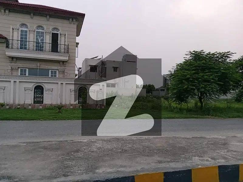 1 kanal Hot location Main Road closed Residential Plot In DHA Phase 6 - Block D Available