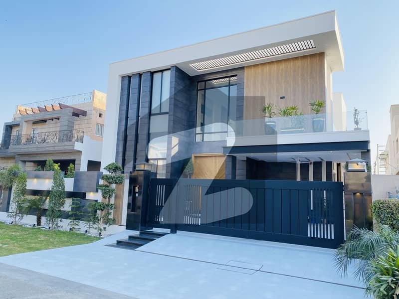 Luxurious 1 Kanal Designer House In DHA Phase 6, Lahore